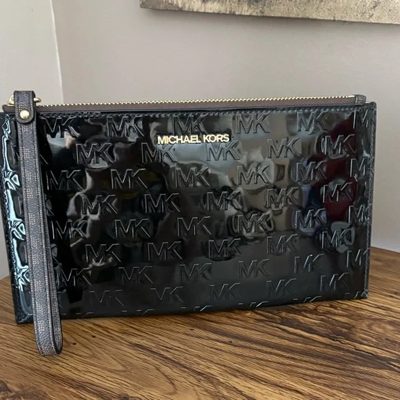 ❌Michael Kors Jet Set Zip Clutch Wristlet Glossy Black - Picture 2 of 10